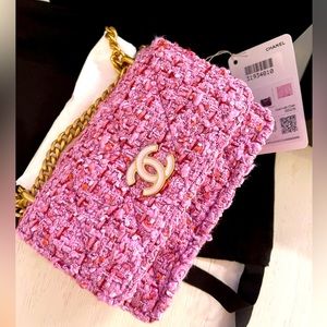 CHANEL Tweed Enamel Quilted Pending CC Mini Wallet On Chain, Pink